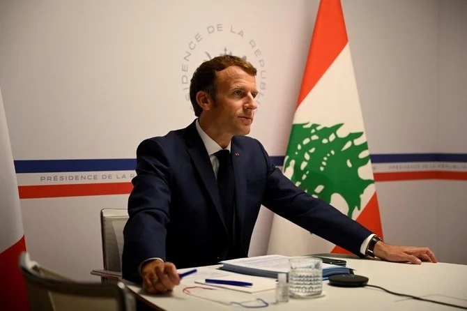 Macron appelle à «dégager» les dirigeants libanais qui bloquent les réformes