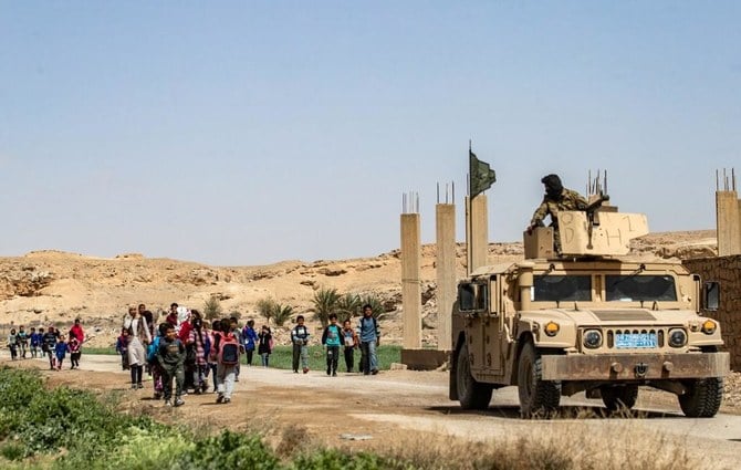 Syrie: 12 employés d'un champ pétrolier tués dans une attaque attribuée à l'EI