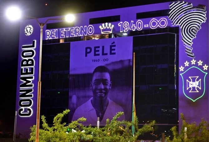Pelé: les Arabes pleurent le roi du football