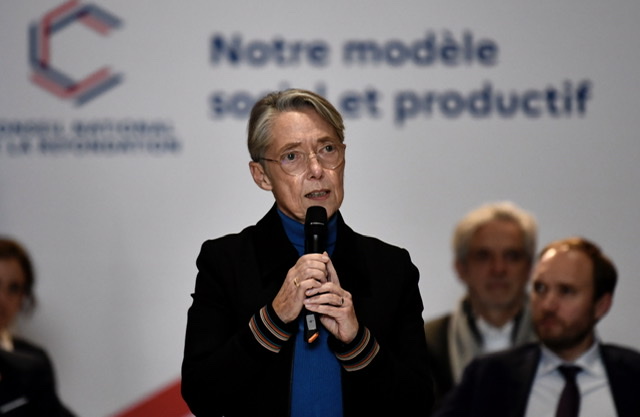 Motion rejetée, 49.3 dégainé, motion déposée... un dimanche budgétaire à l'Assemblée
