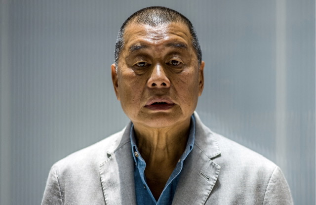 Hong Kong: Le magnat pro-démocratie Jimmy Lai condamné à près de 6 ans de prison pour fraude