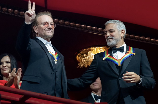George Clooney et U2 honorés par le Kennedy Center à Washington