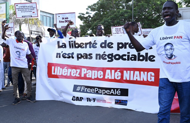 Sénégal: Un journaliste en grève de la faim transféré à l'hôpital, selon son avocat