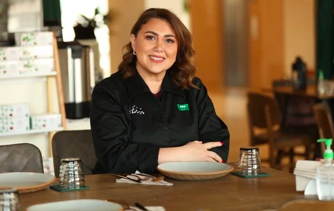 Une dinde de Noël avec une touche arabe concoctée par la chef saoudienne Hatun Madani