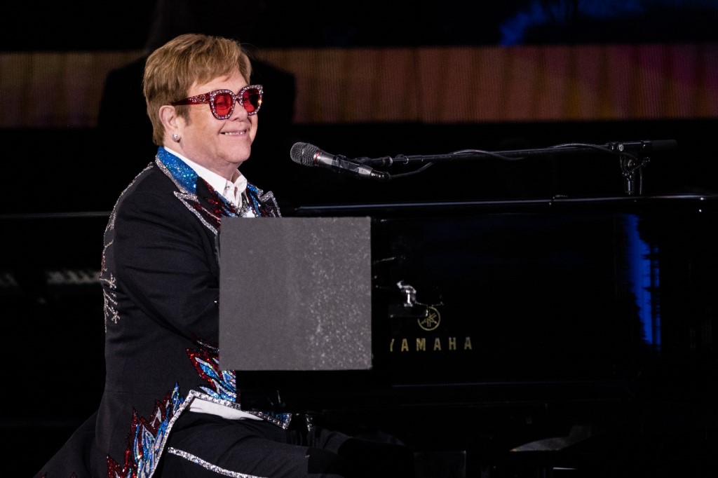 Elton John à Glastonbury le 25 juin pour un dernier concert au Royaume-Uni