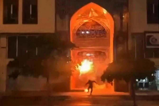 Iran: suspension de la condamnation à mort d'un manifestant
