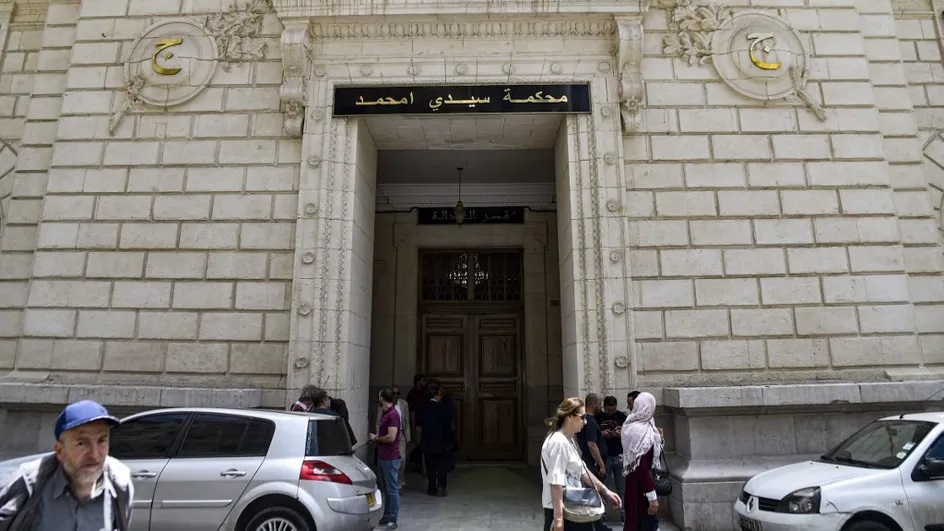 Algérie: un ancien ministre des Finances condamné pour corruption