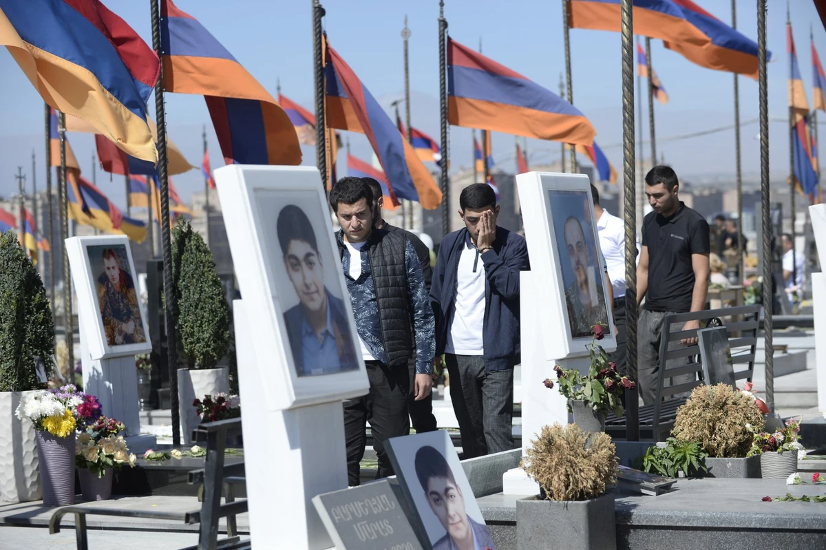 Karabakh: Paris dénonce le blocage d'une route, rappelle les engagements de Bakou