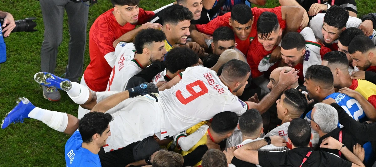 Interview: Le football, entre «ciment culturel» et «spectacle total»