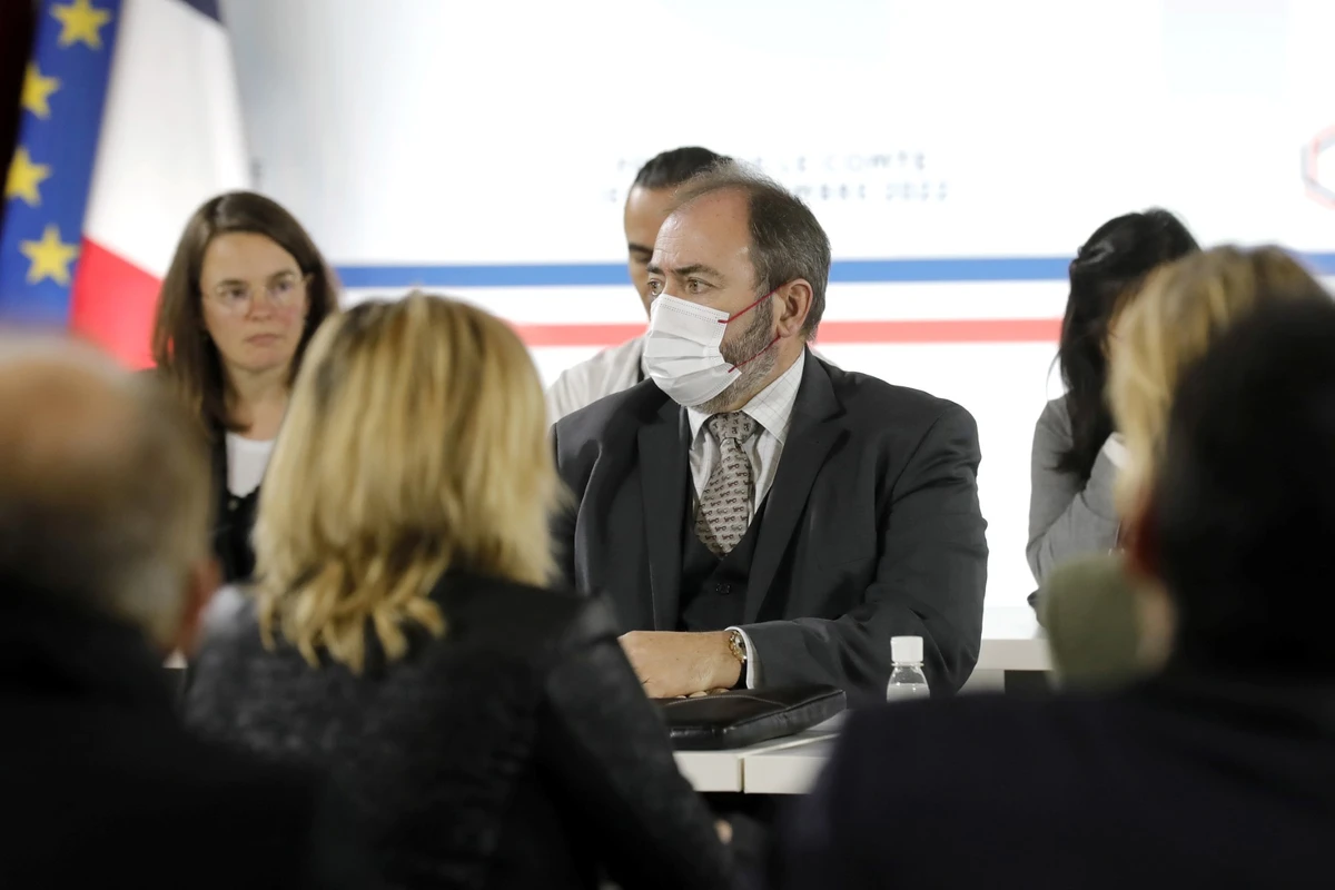 «D'une crise à l'autre»: François Braun, un ministre, des tas d'urgences