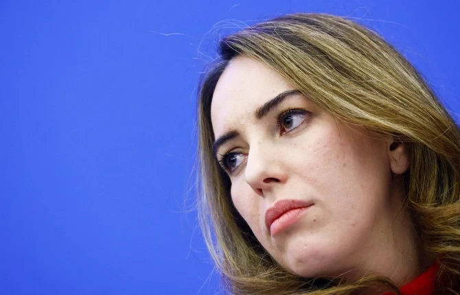 La femme de Julian Assange réclame «une position forte» de l'UE en faveur de sa libération