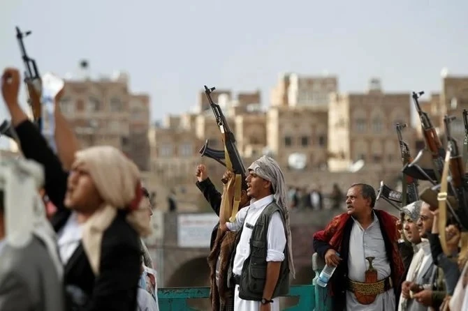 Les Houthis harcèlent les médias et poursuivent des journalistes, accuse Amnesty
