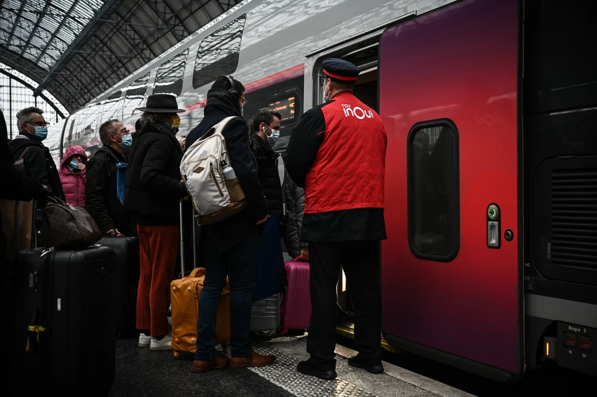 Les contrôleurs de la SNCF en grève tout le week-end, 60% des TGV annulés