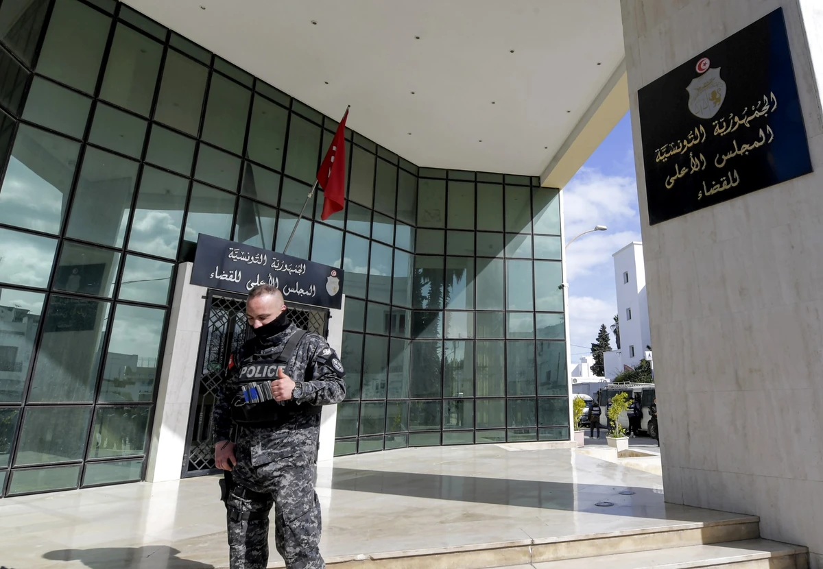 Tunisie: la justice antiterroriste demande la levée de l'immunité de 13 juges