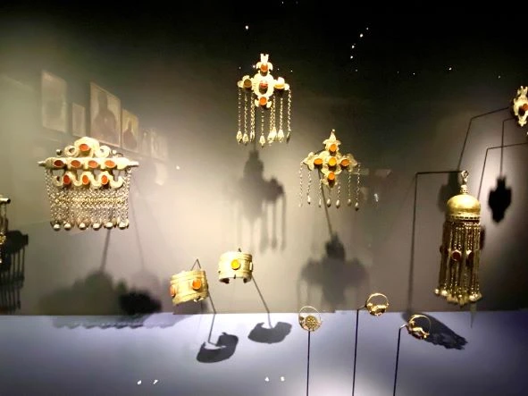 «Sur les routes de Samarcande, merveilles de soie et d’or», une exposition événement à l’IMA