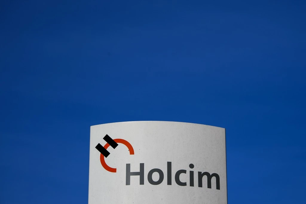 Holcim vend ses activités russes à leurs dirigeants locaux