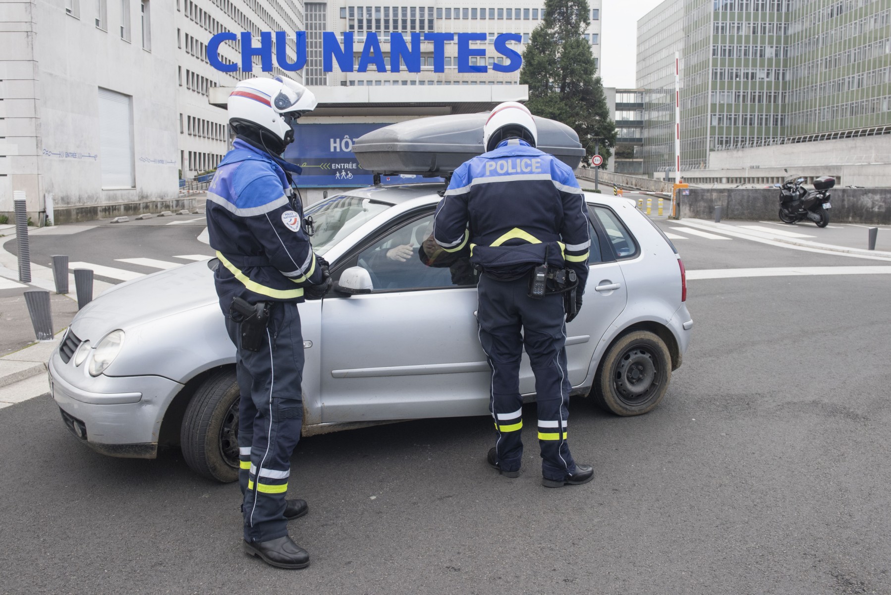 Prison ferme après une intrusion violente au CHU de Nantes