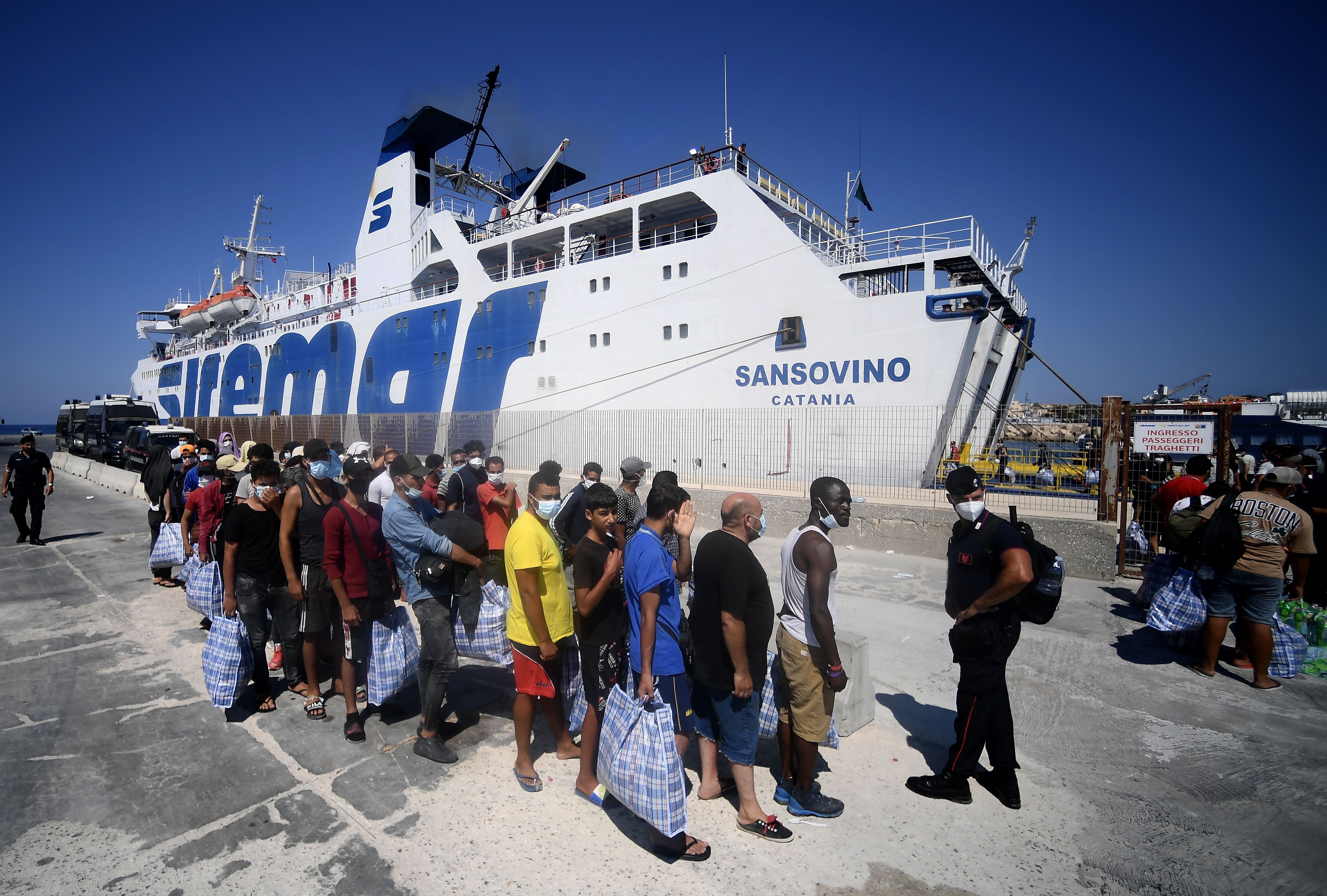 Migrants: l'Italie cherche à « entraver» les sauvetages en Méditerranée, dénoncent les ONG