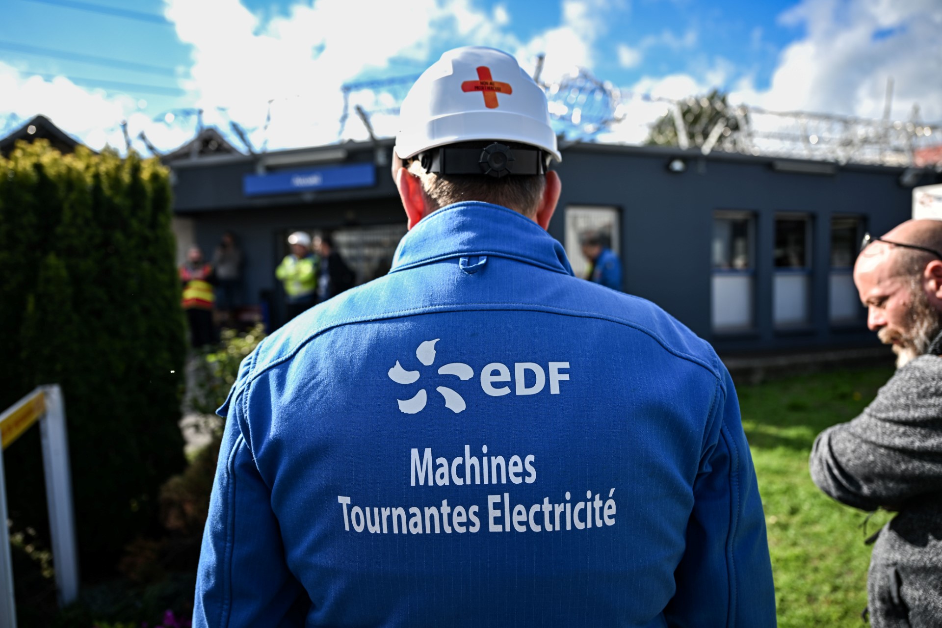 Coupures d'électricité: «l'essentiel des risques» est passé mais il faut rester «vigilant»