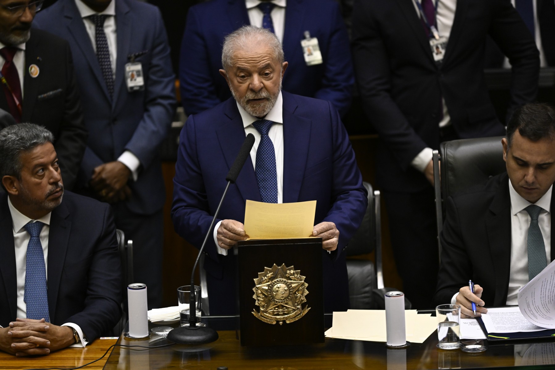 Le président Lula s'engage à «reconstruire le pays» avec les Brésiliens