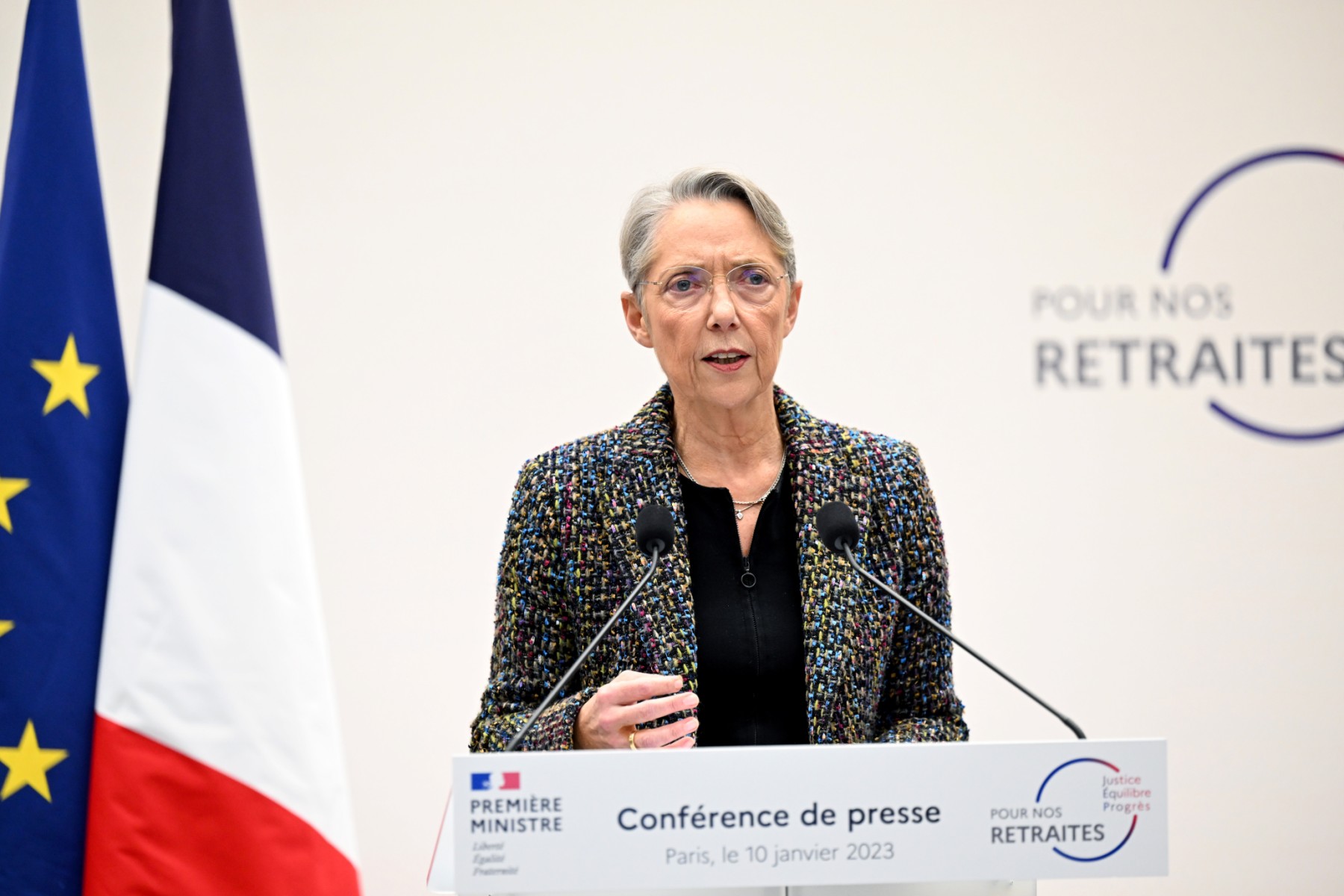 France: le gouvernement dévoile sa réforme des retraites, prélude à d'intenses manifestations