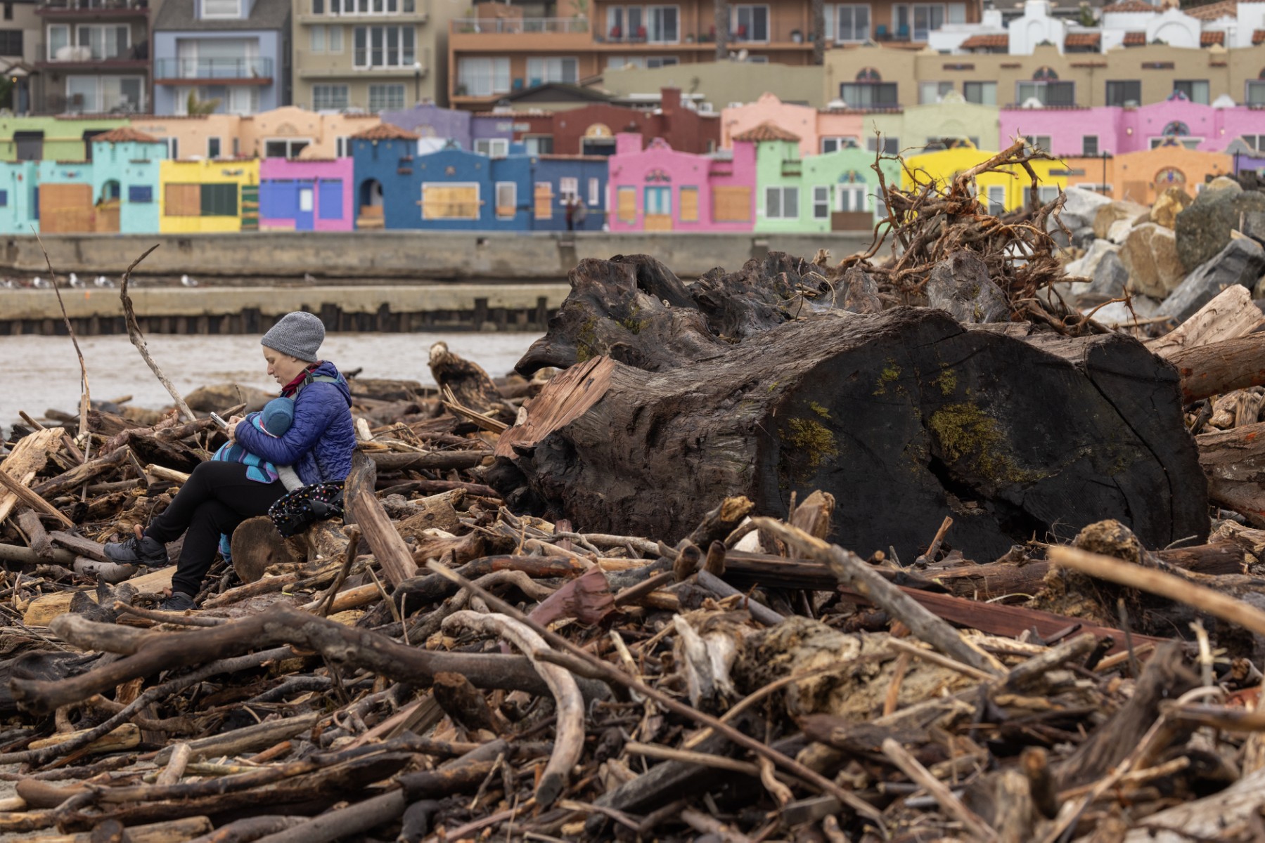 Biden se rendra jeudi en Californie meurtrie par les tempêtes