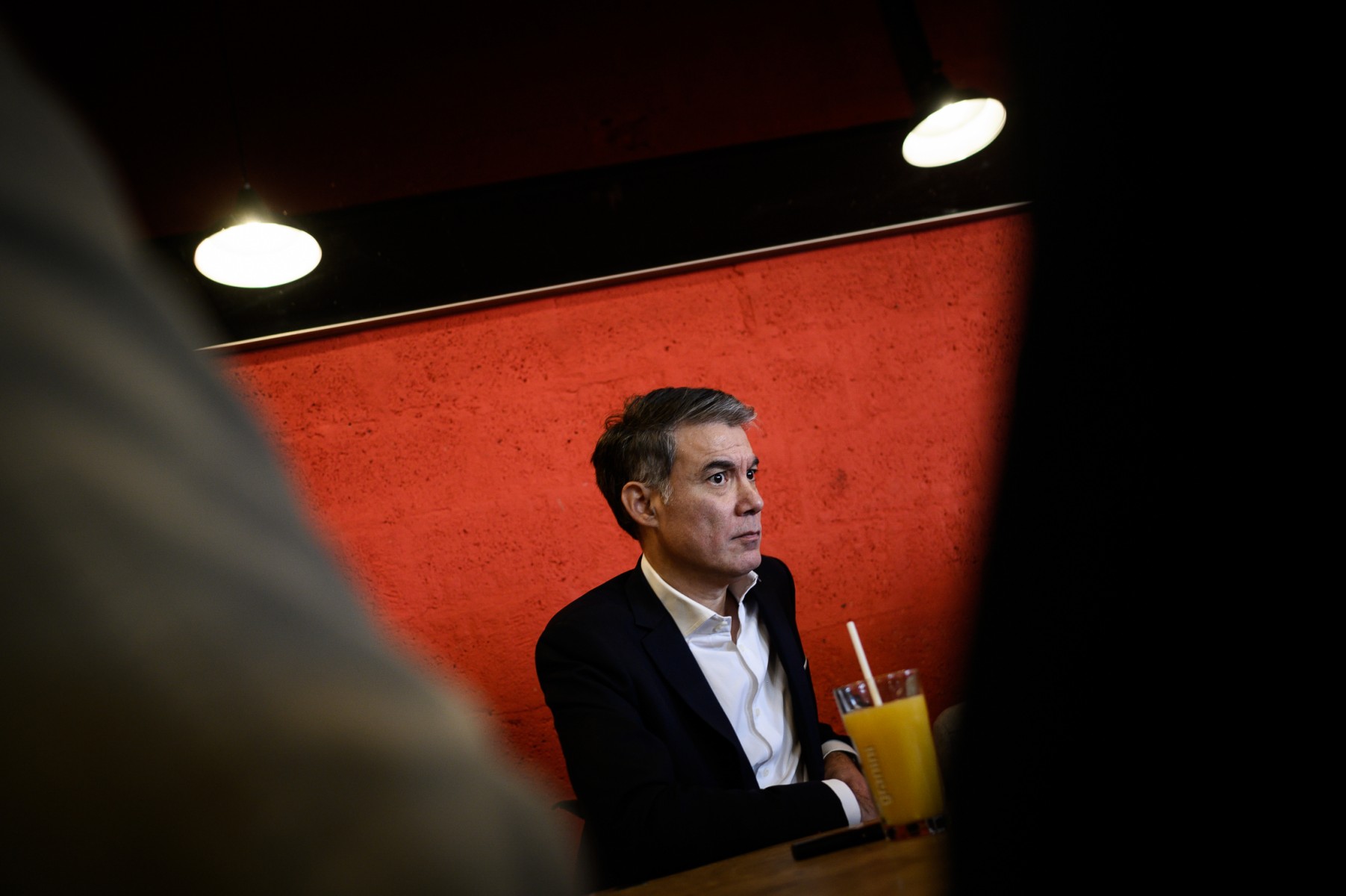 Le PS «coupé en deux» au lendemain de son élection interne
