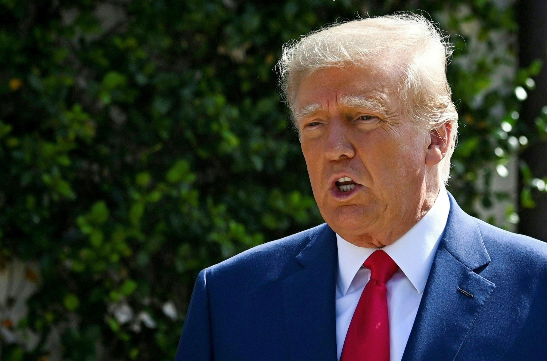 Trump demande à pouvoir retourner sur Facebook