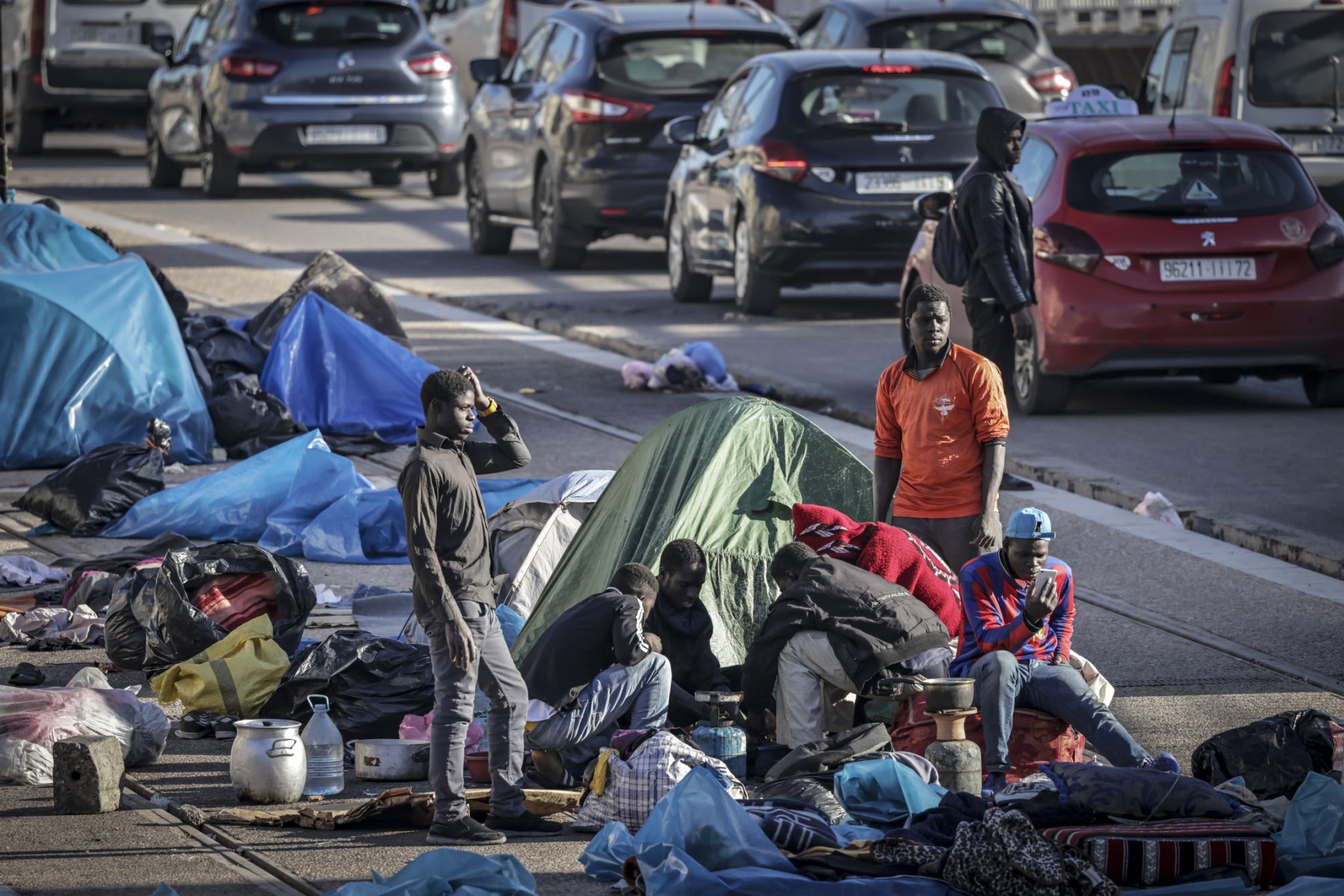 À Casablanca, des migrants SDF déterminés à gagner l'Europe