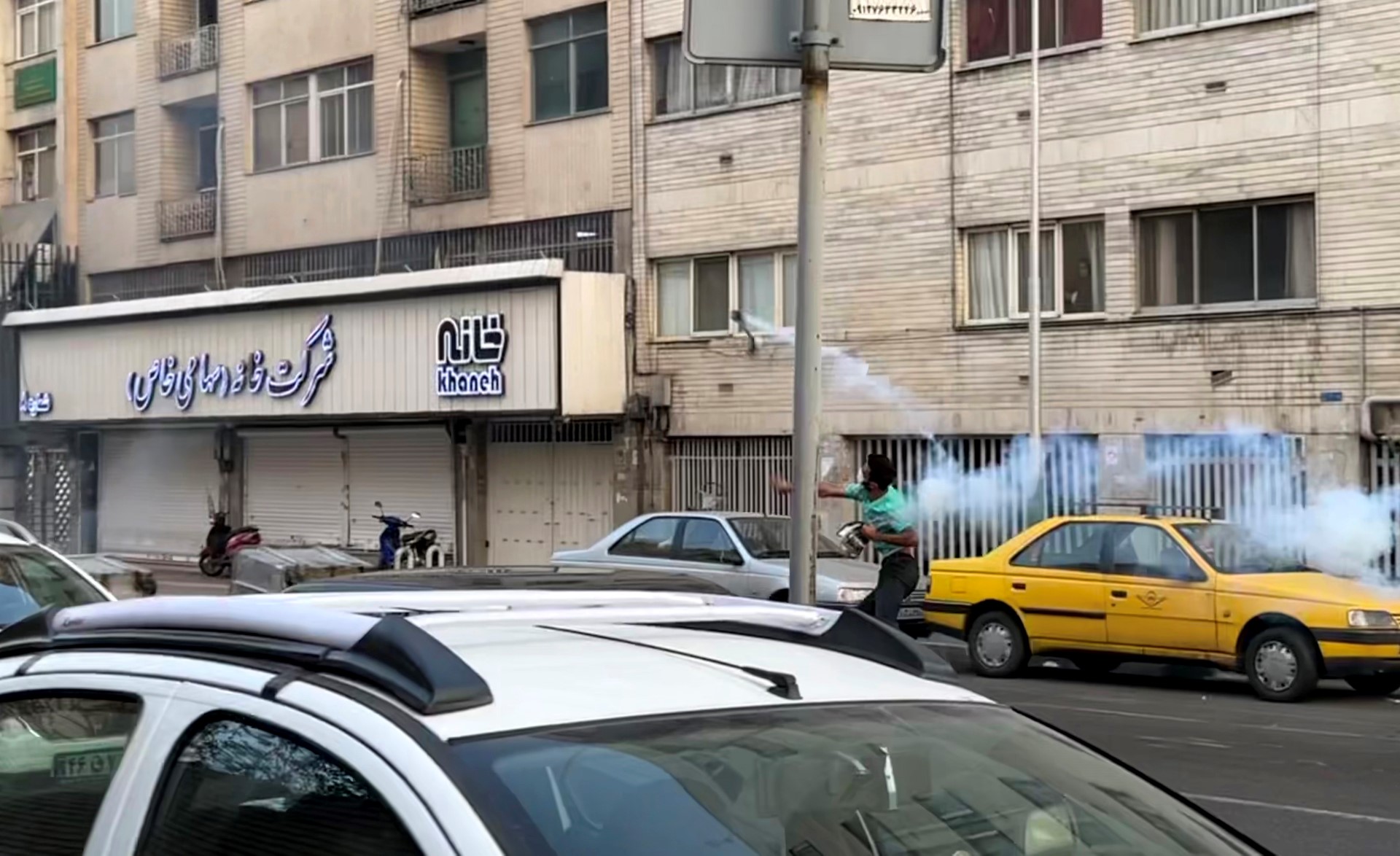 Iran: les manifestants toujours debout, malgré la répression