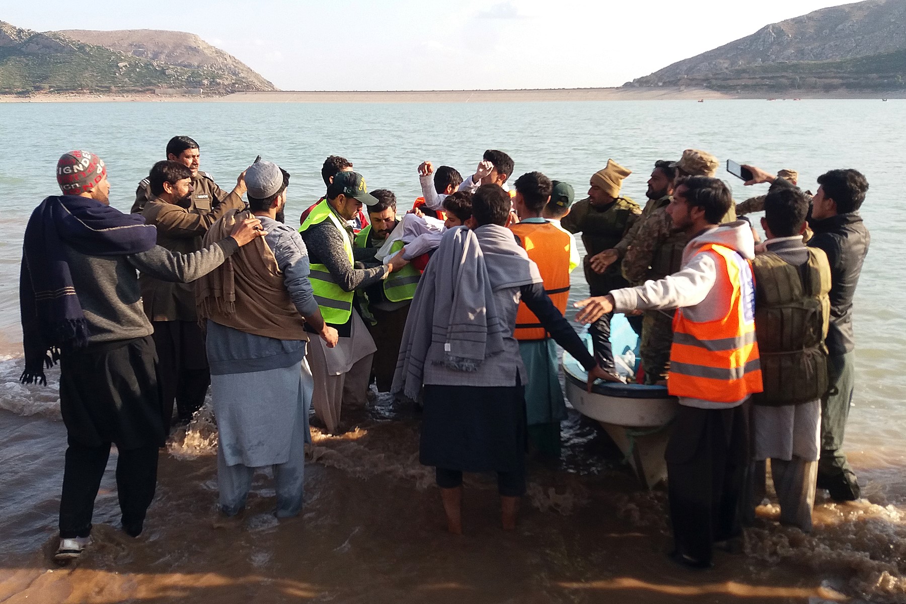 Le bilan d'un naufrage au Pakistan s'alourdit à 51 morts