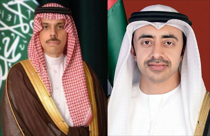 Les ministres saoudien et émirati des Affaires étrangères discutent des relations bilatérales au cours d'un appel