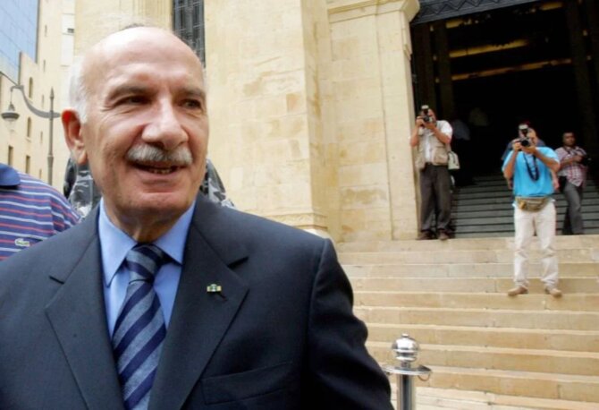 Décès de Hussein al-Husseini, parrain de l'accord de Taëf qui a mis fin à la guerre civile libanaise