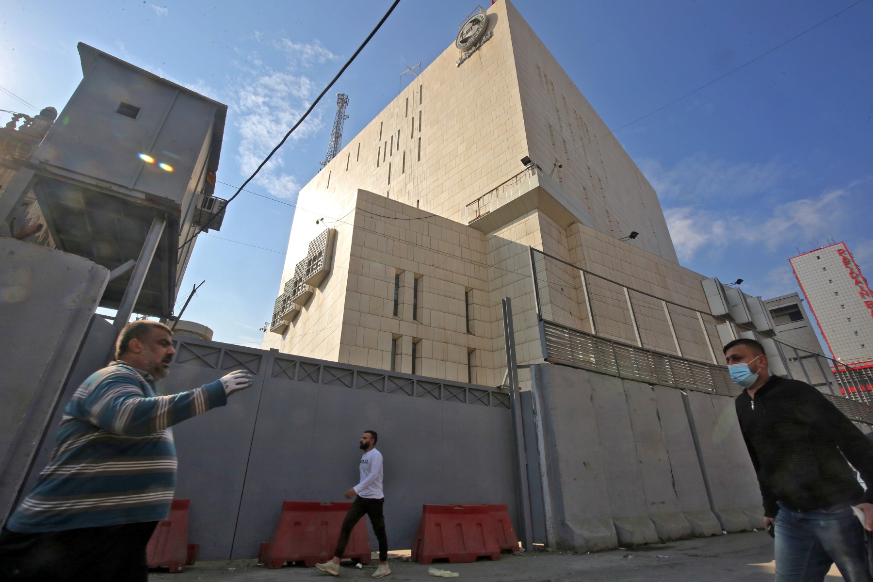 Irak: départ du chef de la Banque centrale sur fond de fluctuation du dinar