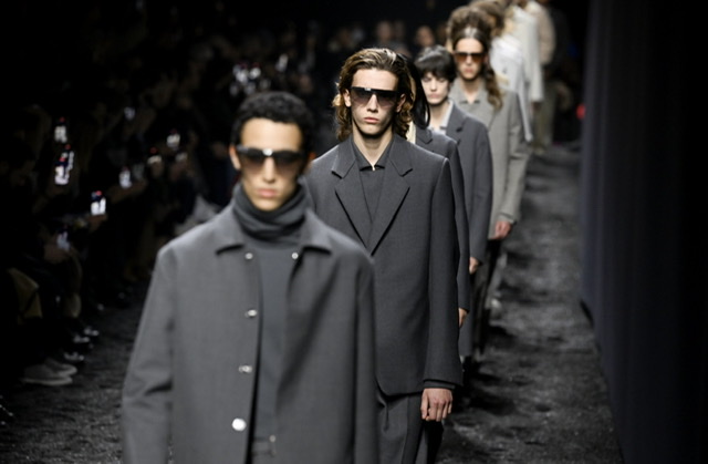 Giorgio Armani met en scène l'élégance d'antan de Milan