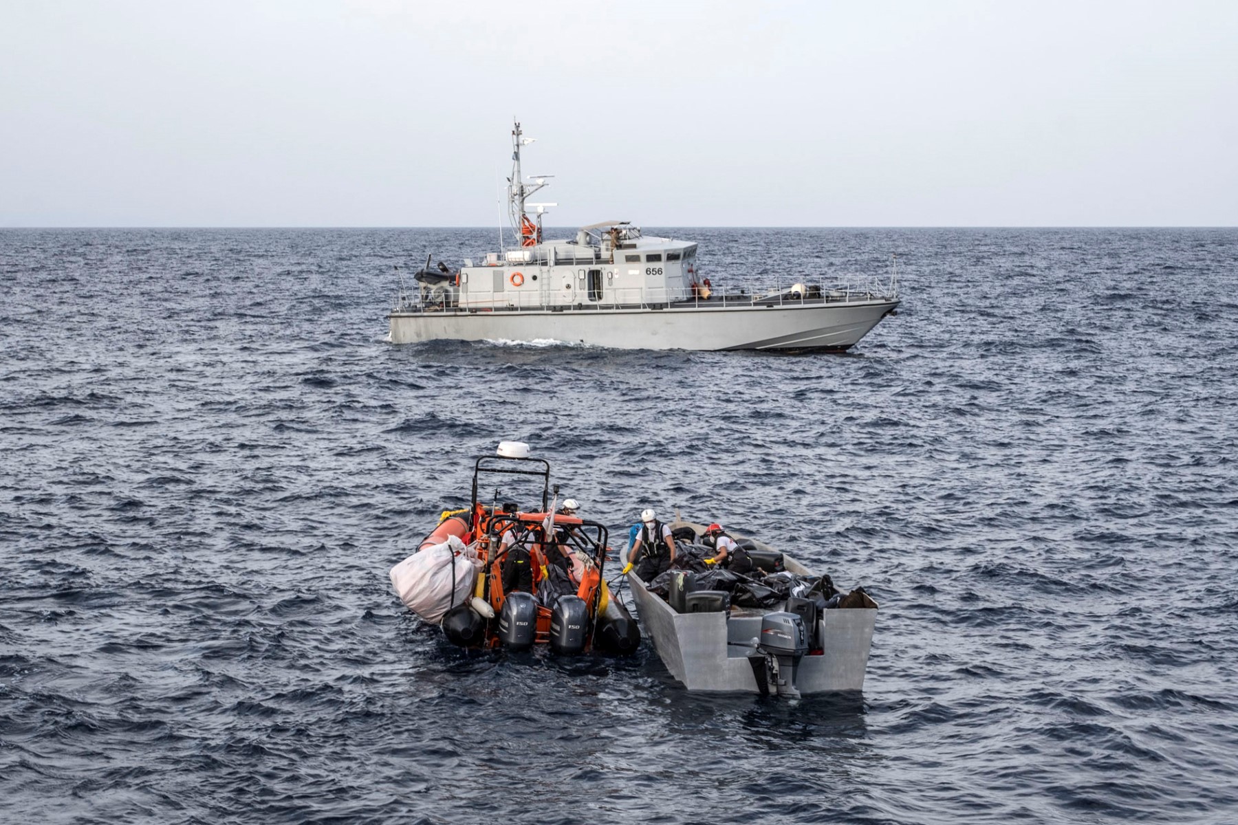 Une cinquantaine de migrants en détresse secourus par les garde-côtes italiens