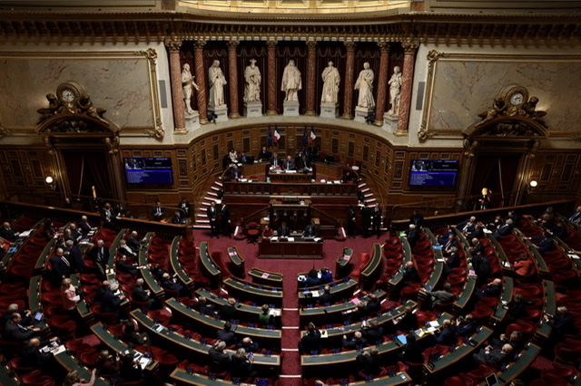 Législatives partielles: La Nupes gagne un siège, le RN en perd un