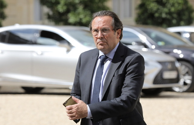 Perquisition au conseil départemental des Yvelines visant son président