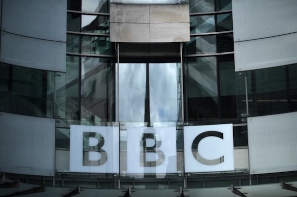 Les journalistes iraniens de la BBC ainsi que leurs familles font souvent face à des abus et reçoivent des menaces allant de la violence à la mort (AFP/Dossier)