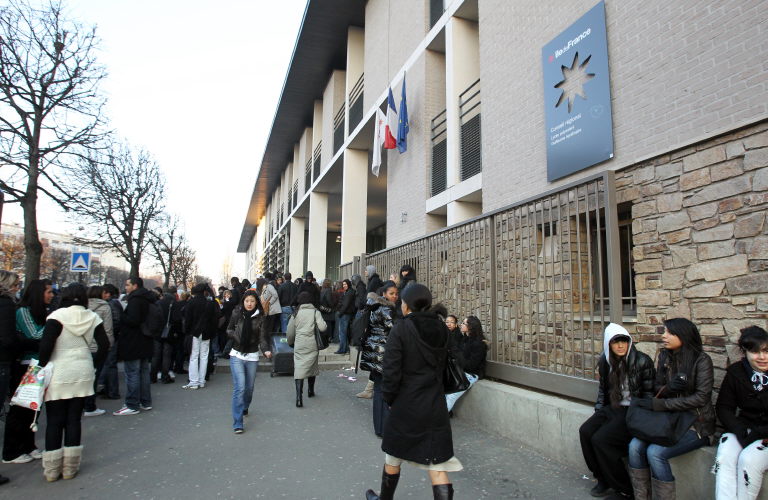 Val-de-Marne: un adolescent de 16 ans mortellement poignardé dans une rixe, un suspect interpellé