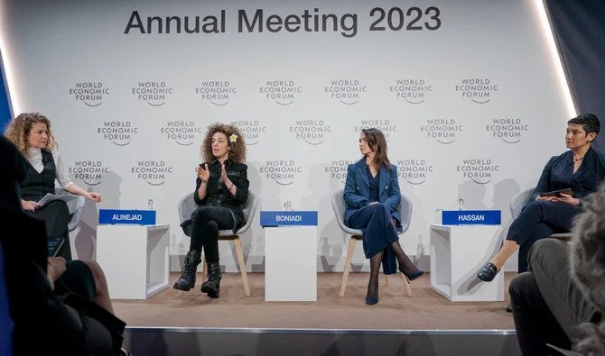 Téhéran doit être sanctionné pour sa répression des droits des femmes, selon un panel du FEM