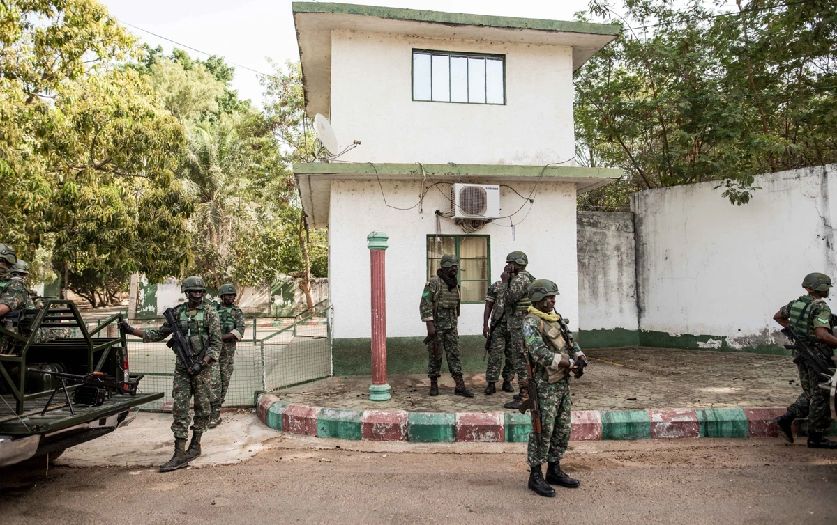 Coup d'Etat présumé déjoué en Gambie: huit soldats inculpés pour trahison