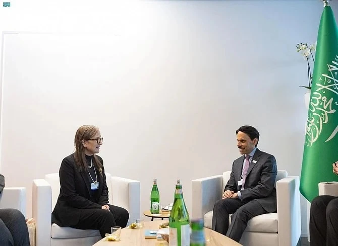 Davos: Le ministre saoudien des Affaires étrangères s’entretient avec la Première ministre tunisienne