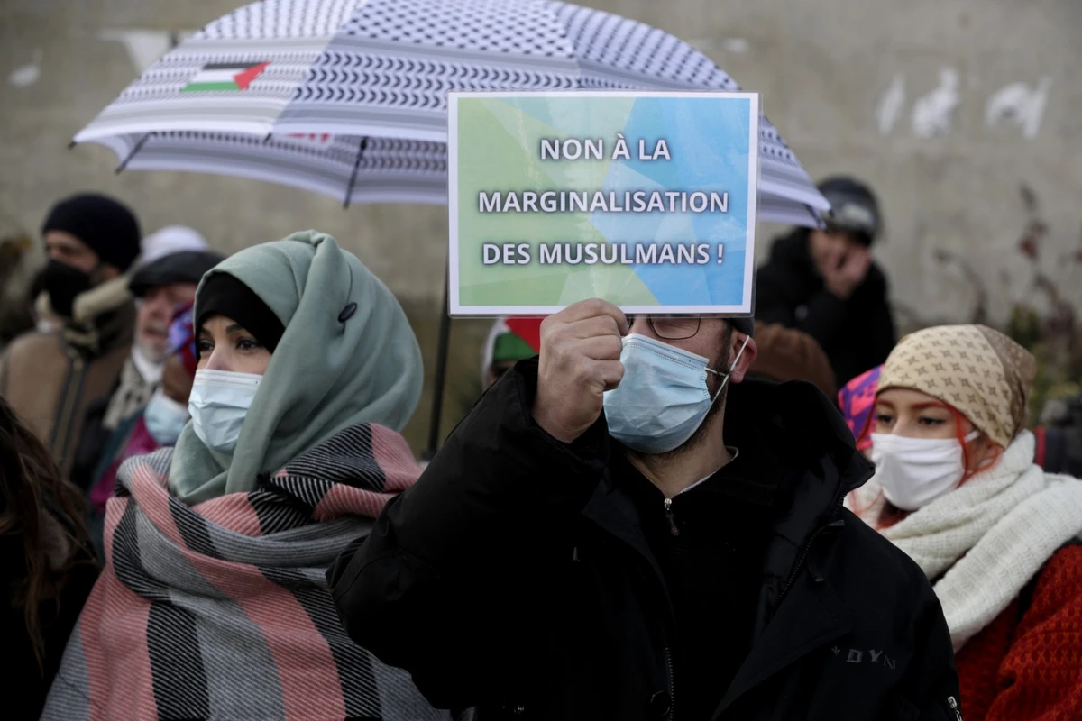Les associations alertent sur les «dangers» de la loi «séparatisme»