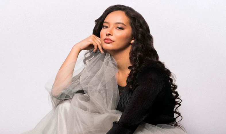 La chanteuse canado-marocaine Faouzia remporte deux prix aux AFRIMA Awards