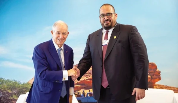 Faiçal al-Ibrahim rencontre Stephen Schwarzman à Davos (Photo fournie)