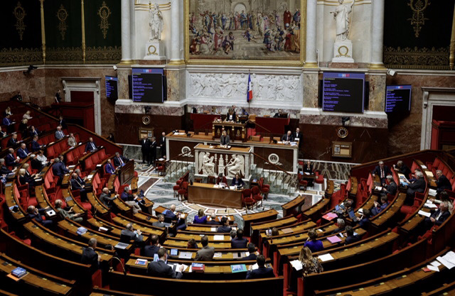 Retraites: La réforme dans l'arène de l'Assemblée, démarrage sous haute tension