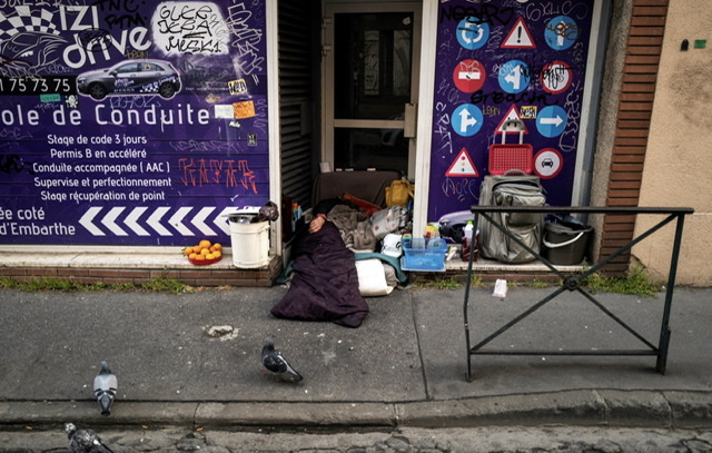 Les mal-logés, plus nombreux, vulnérables et trop peu aidés, dénonce la Fondation Abbé Pierre