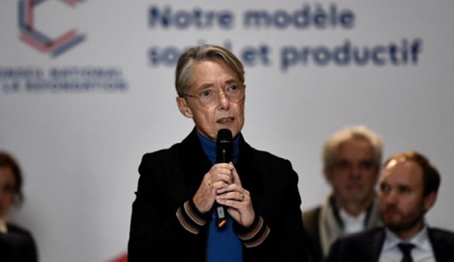 Retraites: Borne annonce que ceux ayant commencé à travailler entre 20 et 21 ans pourront partir à 63 ans