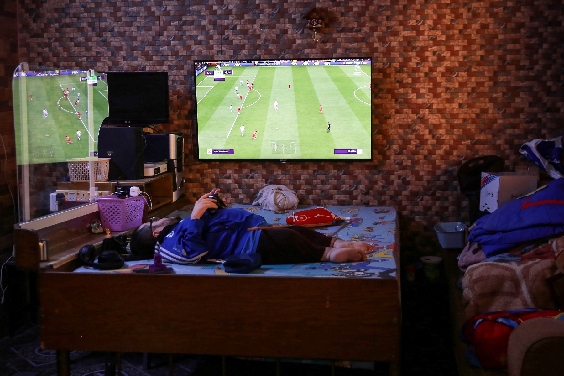 Jordanie: fan de foot et handicapé, il devient une star depuis sa chambre